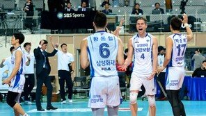 ‘강서브보다 범실감소’ 삼성화재 방식은 절반의 성공