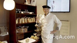 디저트 브랜드 몽상클레르, 이촌점 오픈 기념 츠지구치 셰프 사인회 진행