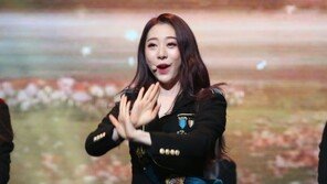 [동아포토]우주소녀 연정, 성숙미 물씬~