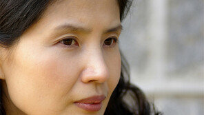 [단독] 최영미 시인의 ‘고은 성추행’ 목격담