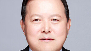 [오늘의 얼굴] 황각규 부회장, 비상경영 첫 관문 통과