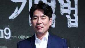 [전문] 오달수 “‘연애 감정 있었다’고 생각…전부 제 탓 저의 책임” 사과