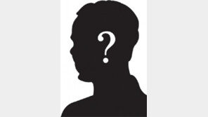 유명 드러머, 성추행 가해자 지목…“연습실서 ‘옷 벗어’, ‘가슴 보여줘’  강요”