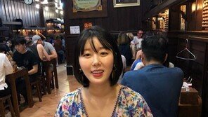 가수 나비, 축구선수 출신 훈남과 열애설…누구?