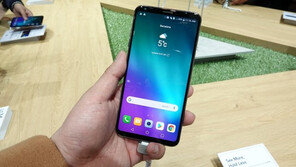[MWC18] ‘초개인화’의 시작, LG V30S 씽큐를 경험해 보니…