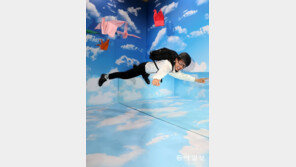 내나라여행박람회… “하늘 날아볼까”