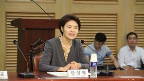 한정애 “김태리 밀어내는 김윤옥 여사, 대단…사실 말하면 오랜기간 1위” 