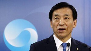 이주열 총재, 연임…靑 “문 대통령, 한은 중립성·자율성 보장 의지”