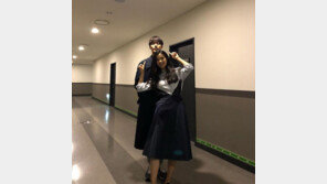 류준열X김태리, 찰떡 같은 케미 “봄이니까-”