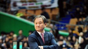 7052일 만에 정규리그 통산 600승 달성한 ‘만수’ 유재학 감독 