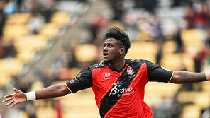 ‘K리그2 찍고 K리그1’ 경남의 보배 말컹, 진화는 계속된다!