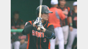 [김영준의 오키나와 다이어리] ‘3번 유니폼’에 담긴 롯데 민병헌의 배려