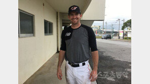 [강산의 오키나와 리포트] ‘젠틀맨’ 호잉의 자신감 “내 장점? 다재다능!”