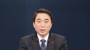 “안희정 친구인 게 죄?” 박수현, 선거운동 중단에 여론 갑론을박 