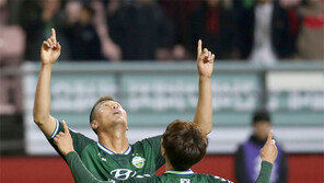 김신욱 해트트릭… 전북, 亞챔스리그 3연승