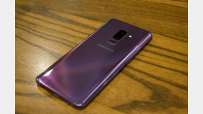 [써보니] 듀얼 조리개는 흥미롭지만… 어디서 본 듯한 갤럭시S9의 기능들