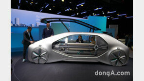 [제네바모터쇼 2018]르노, 미래 공유 차량 선도할 ‘이지-고’ 공개