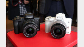 의외의 '한 방' 품고 나타난 캐논 EOS M50