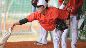 ‘조정훈·윤성빈 되살린’ 롯데, 3번째 도전은 박세웅이다