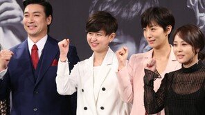 [동아포토]강인 ＂위대한 유혹자 파이팅＂