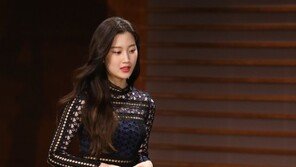 [동아포토]문가영, 빛나는 각선미