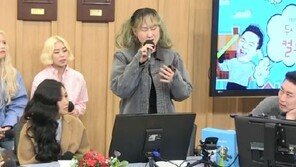 “노래 개꿀”…선우정아, 신곡 열창에 팬들 ‘홀딱’