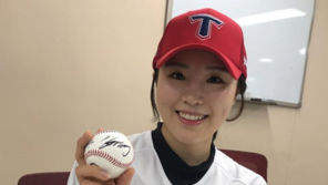 ‘KIA 시구’ 김아랑 “첫 시구 실수할까봐 걱정, 너무 떨렸다”