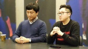 "슈퍼맨과 배트맨의 불꽃 액션, 'DC언체인드'에서 만끽하세요"