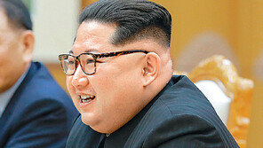 [단독/속보] 김정은, 한국시간 오전 7시경 중국 단둥 거쳐 북한으로 귀환