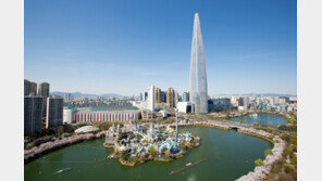 [김재범 기자의 Tourology] 벚꽃에 물든 호수, 지금 만나러 갑니다