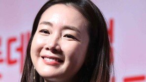 최지우, 오늘 깜짝 결혼식…“사랑하는 그분과 함께 따뜻한 가정을 만들 것”