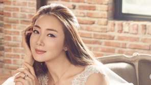 ‘결혼’ 최지우, 우아한 웨딩드레스 자태, “아름답다 아름다워”