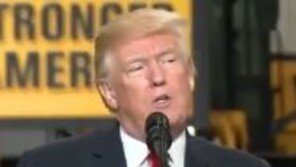 트럼프 “한미FTA 개정 카드, 北 딜 이뤄질 때 까지 미룰 수도…” 돌발 발언