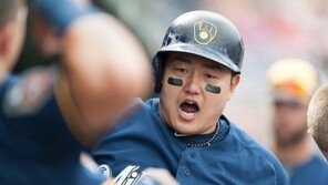 최지만 ‘2루타·결승 득점’, MLB.COM “개막전 기회 제대로 살렸다”