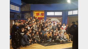 “이젠 안녕”…‘무한도전’ 마지막 녹화 단체사진 ‘뭉클’