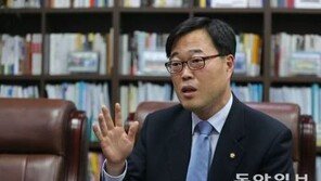 文대통령, 김기식 금감원장 임명안 재가…인사청문회 대상 ‘No’