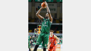 1쿼터 불안감 지운 DB, 4강 PO 2연승 질주