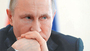 [책의 향기]美 자본가의 고백 “나는 왜 푸틴 저격수가 되었나”