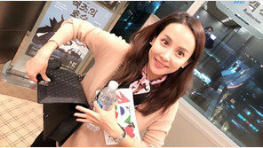 [#해시태그 컷] 절대동안 조여정의 문화생활