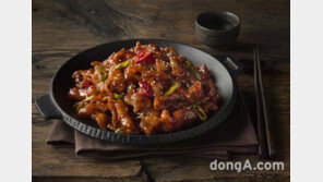 안주 간편식 ‘심야식당’, 매출 110억원 돌파… ‘혼술’ 안주 넘어 반찬 시장 넘본다