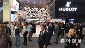 예쁘고 화려하게… 女心 훔치는 고급시계들