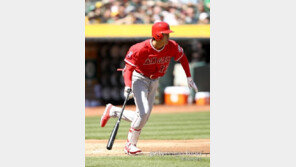 오타니 첫 홈런에 日 광분, “일본인이 메이저리그서 이 정도로…” 