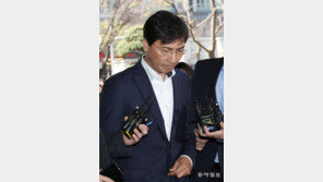 안희정, 두번째 영장심사 출석,  ‘증거인멸 관여?’ 질문에…“드릴 말씀 없다”