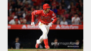 오타니, 2G 연속 홈런 ESPN “또 해냈다” MLB.COM “라인업서 못 뺄 것”