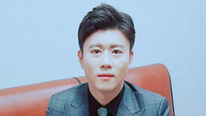 ‘트로트계의 워너원’ 진해성, 예능 샛별로 ‘주목’