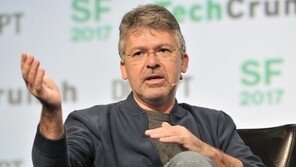 애플, AI 사업 역량 강화 위해 경쟁사 '핵심 인력' 스카우트