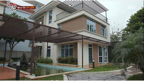 박항서 감독, 수영장 딸린 3층 호화 관사 공개…양세형 “기가 막혀” 감탄