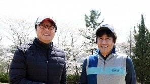 진한 쓴웃음 오갔던 ‘필드 위 슈퍼매치’