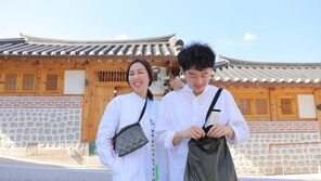 코오롱FnC 래코드, 재활용 점퍼백 2종 출시