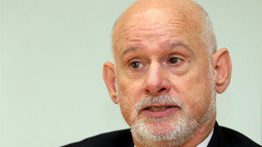 조엘 위트 “괴롭다… 곧 말할 기회 있을것”, 한미연구소측 “38노스 포기할 수 없어”